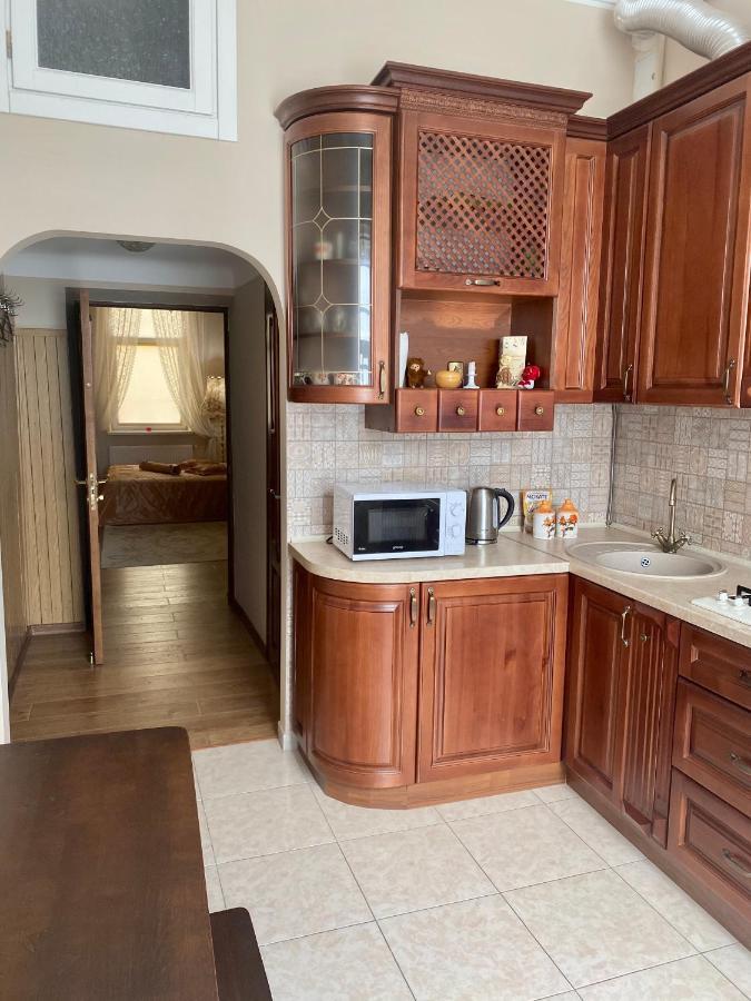 Cozy Apartment Lviv Bagian luar foto