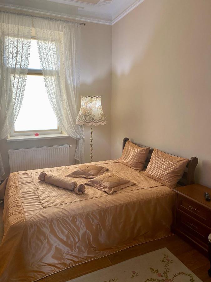 Cozy Apartment Lviv Bagian luar foto